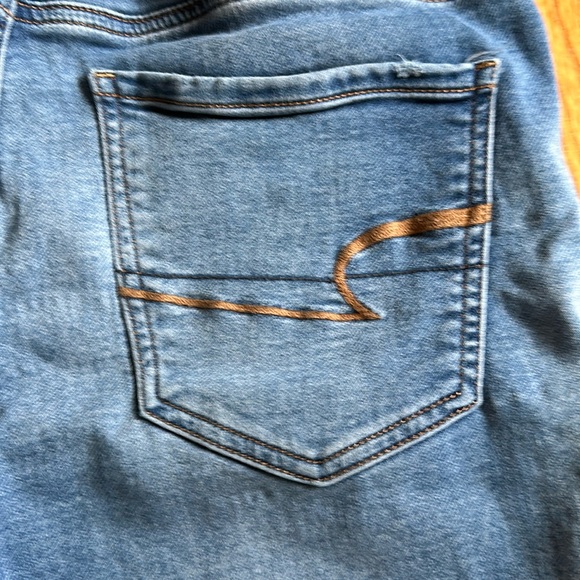 American Eagle High Rise Jegging Crop Size 6 - Picture 3 of 4